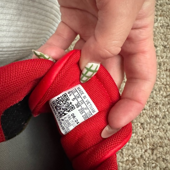 Adidas Red Sneakers with Purple Stripes - Picture 6 of 6